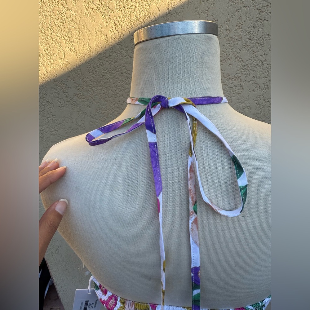 NWT KARI HALTER TOP - FLORAL size XS - Picture 11 of 11